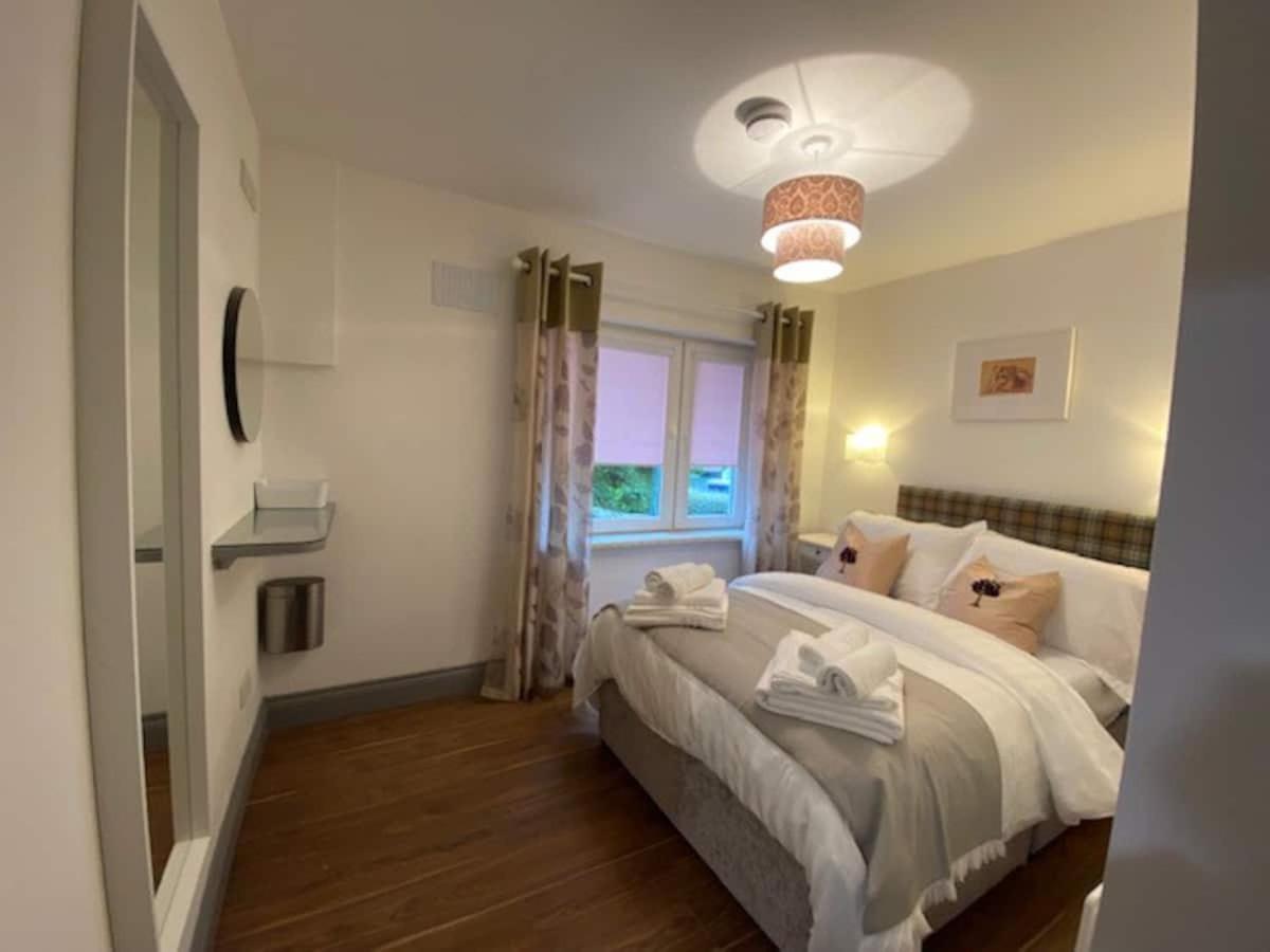 Location Location - Gorgeous 3 Bed Apartment In Killarney Eksteriør bilde